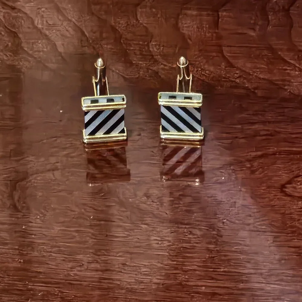 HEAVY RARE VINTAGE ESTATE MAYORS BIRKS 18K ITALY GOLD MOP ONYX STRIPED CUFFLINKS